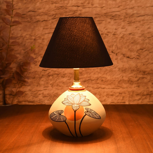 Silver Bloom Terracotta Table Lampshade (8x8x14)