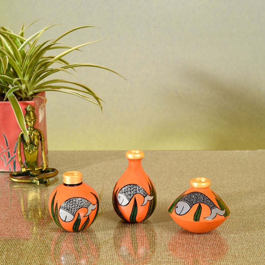 Something's Fishy Terracotta Vase (Set of 3) (Orange)