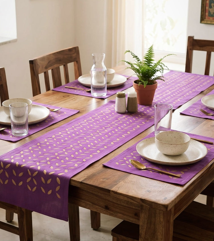 Applique Table Linen Set