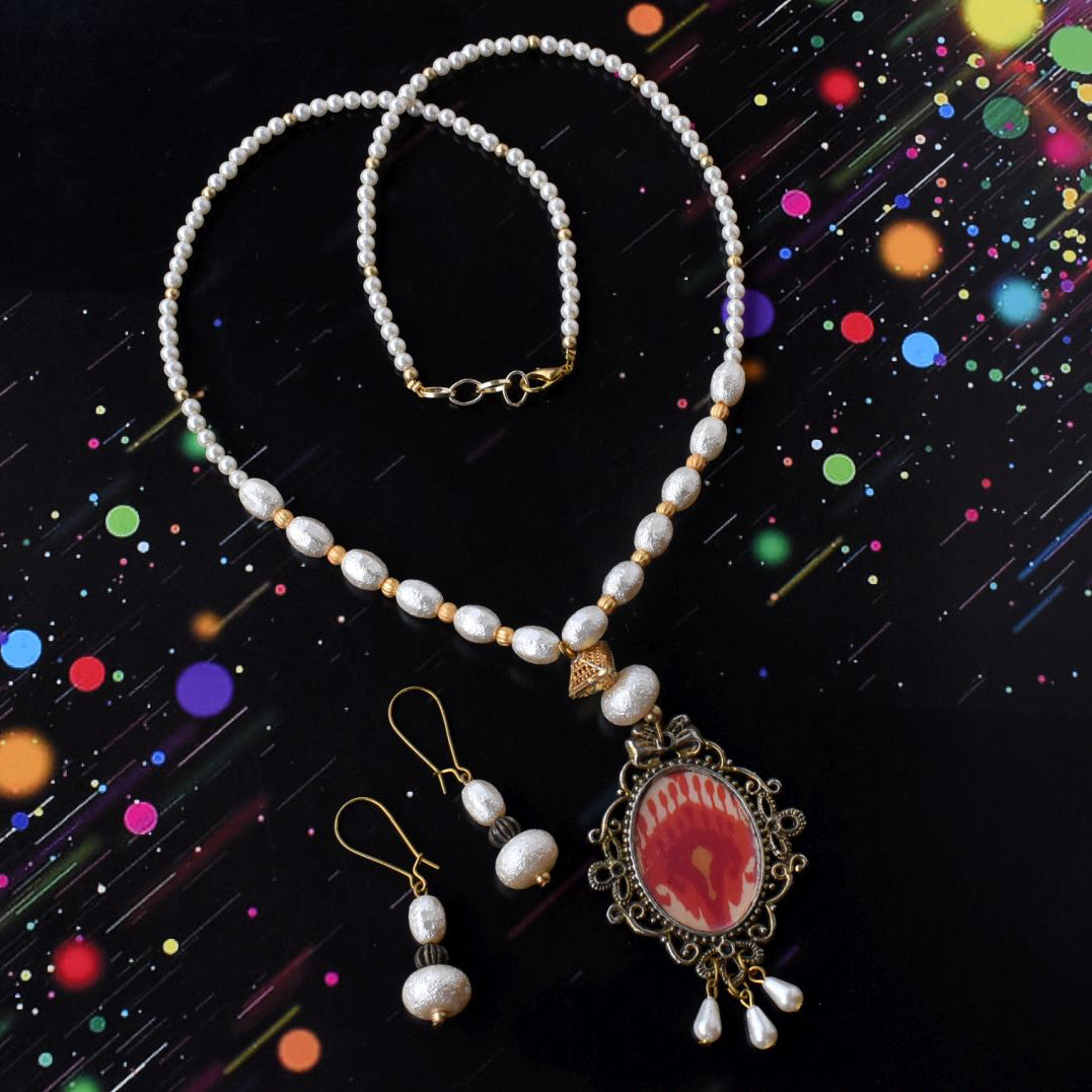 Bindurekha Pearl Bezel Necklace Set