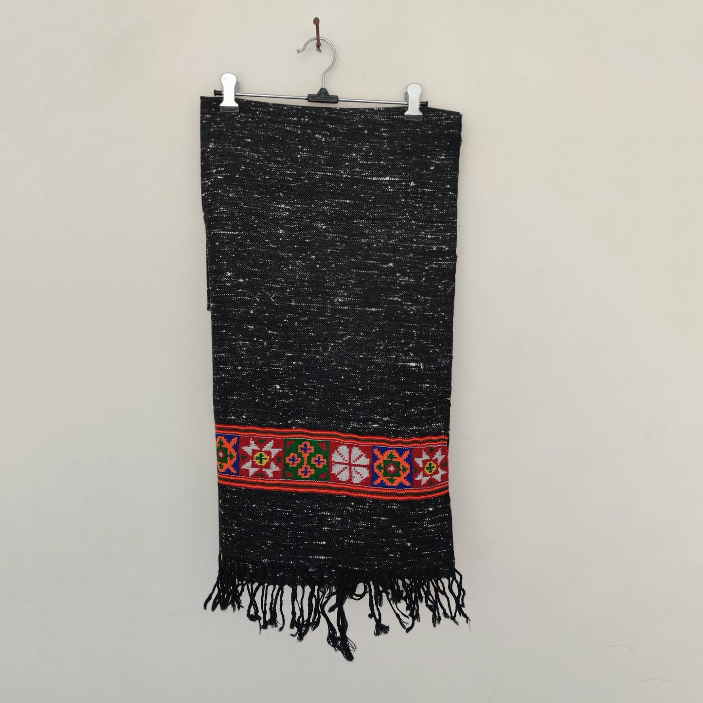 Black Multicolor Handwoven Sheep Wool Kinnauri Stole