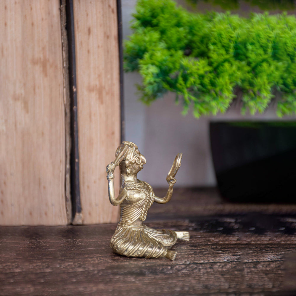 Dhokra Art Brass Metal Woman combing Hair