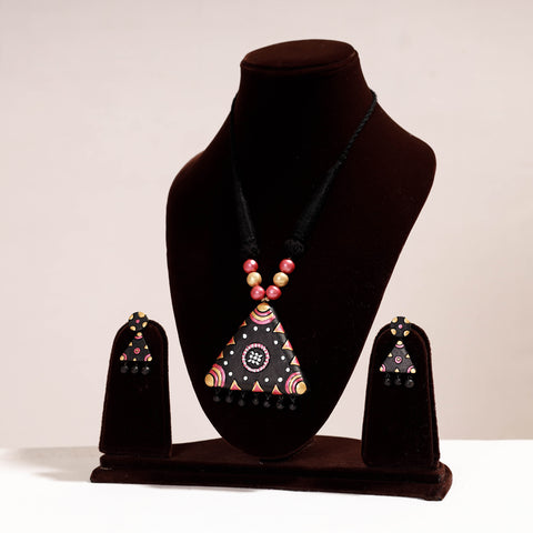 handpainted terracotta necklace set