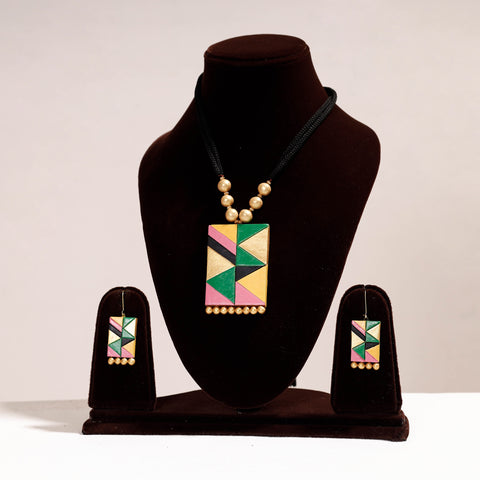 handpainted terracotta necklace set