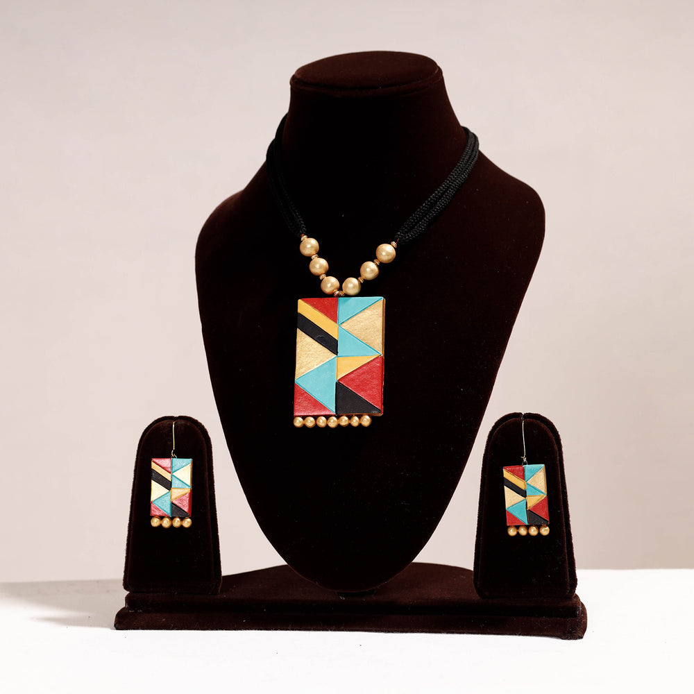 handpainted terracotta necklace set