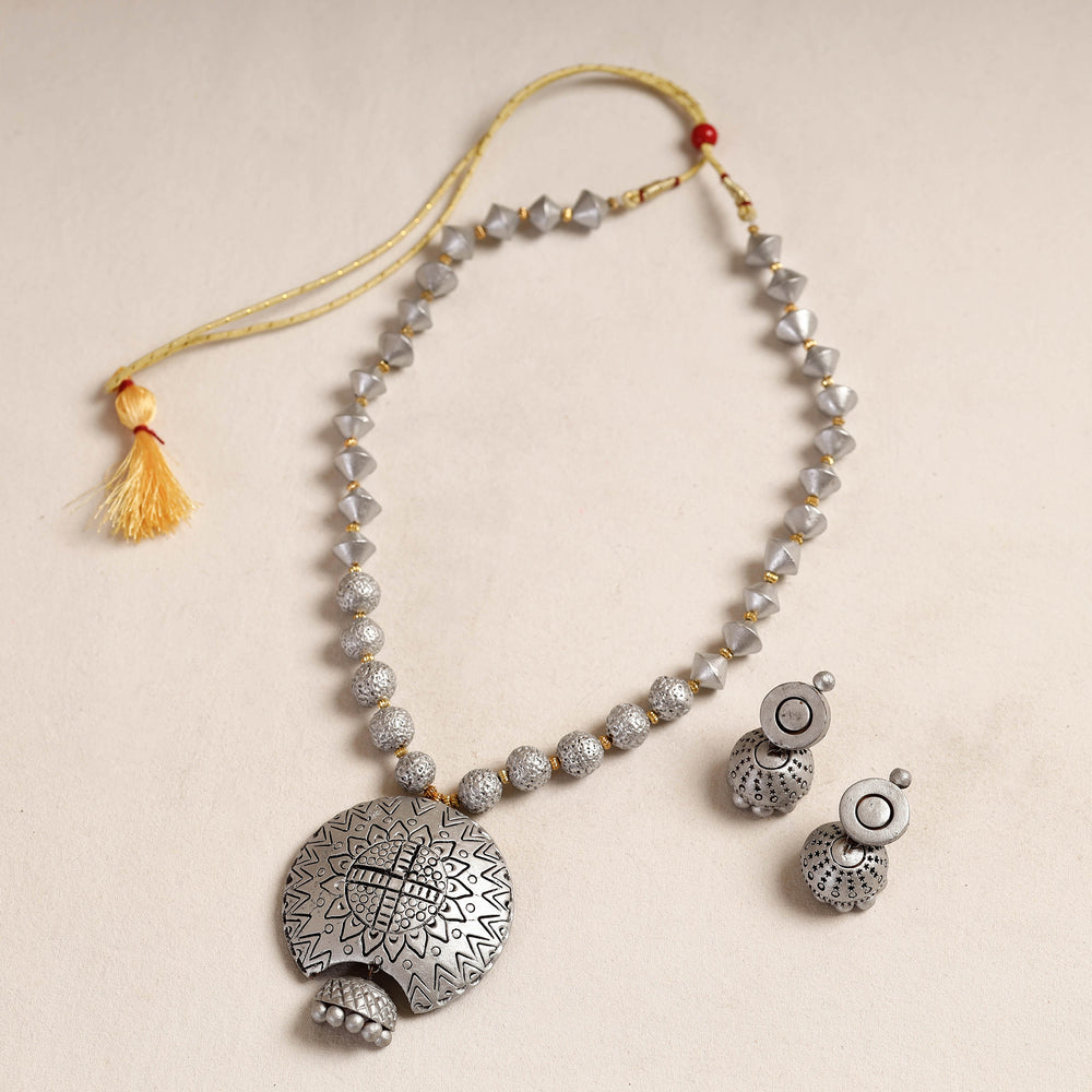 handpainted terracotta necklace set