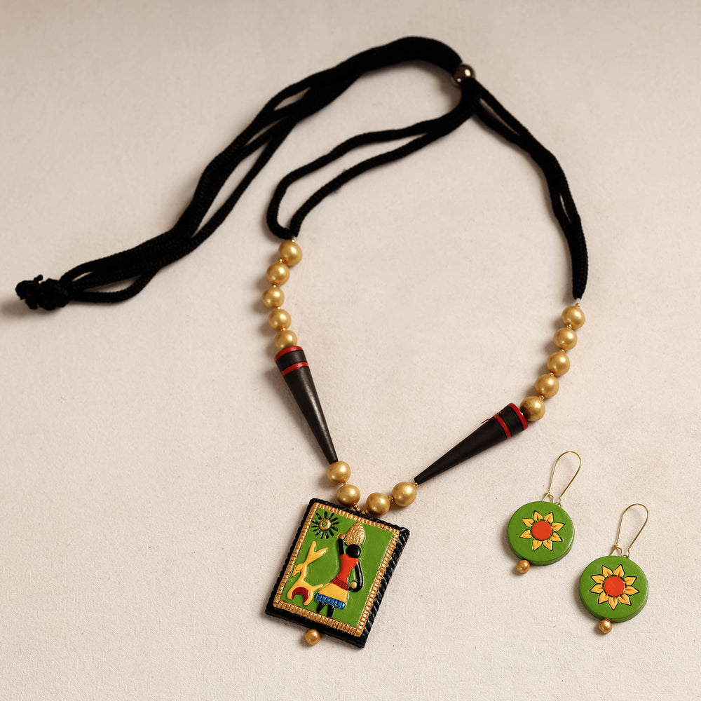 handpainted terracotta necklace set