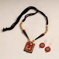 handpainted terracotta necklace set