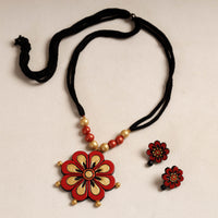 handpainted terracotta necklace set