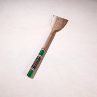 lacquered wooden spatula