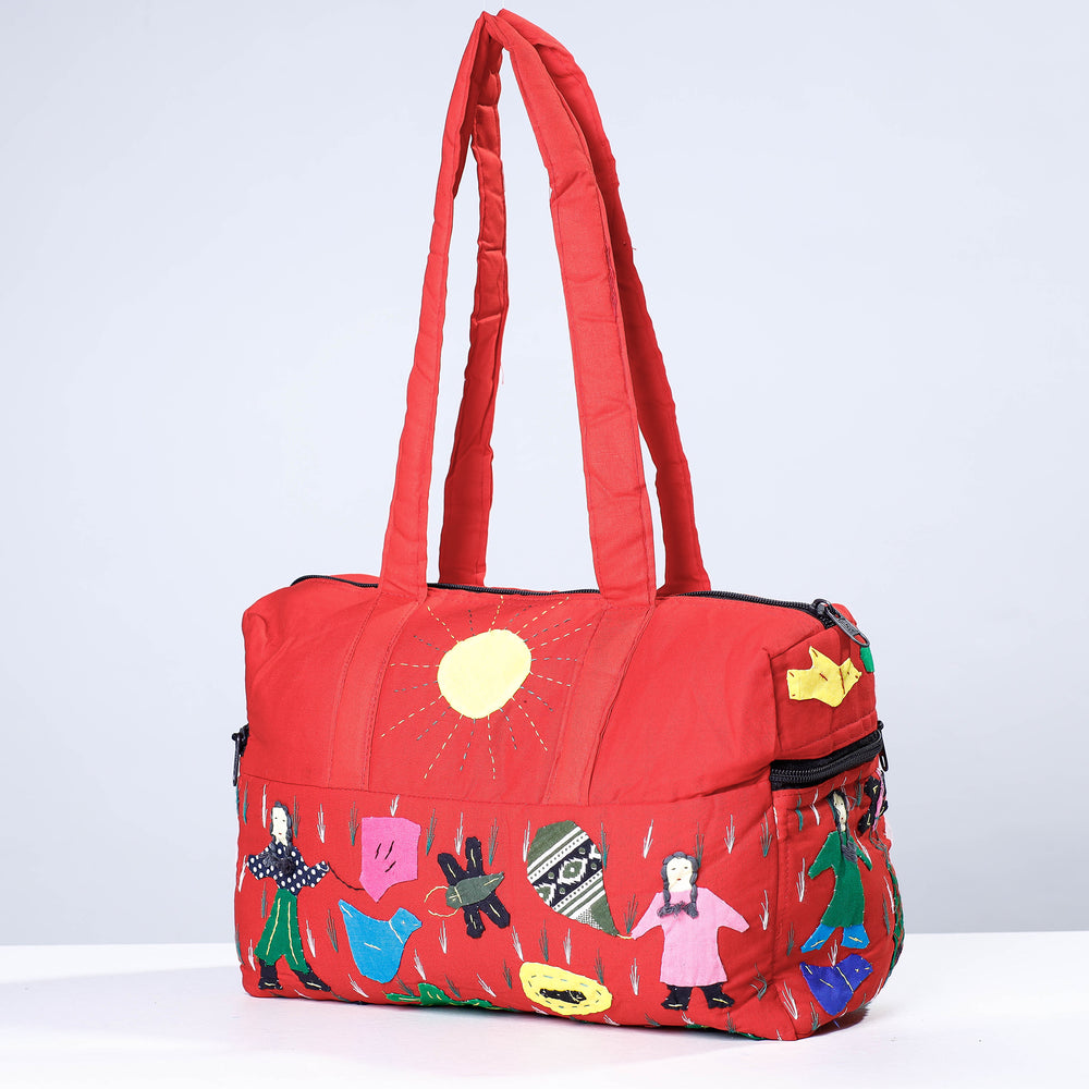 pipli applique shoulder bag