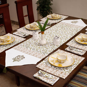 White Sanganeri Print Cotton Table Runner with Mats & Napkins