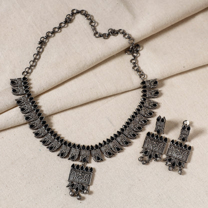 Antique Silver Finish Oxidised Brass Base Stone Work Necklace Set