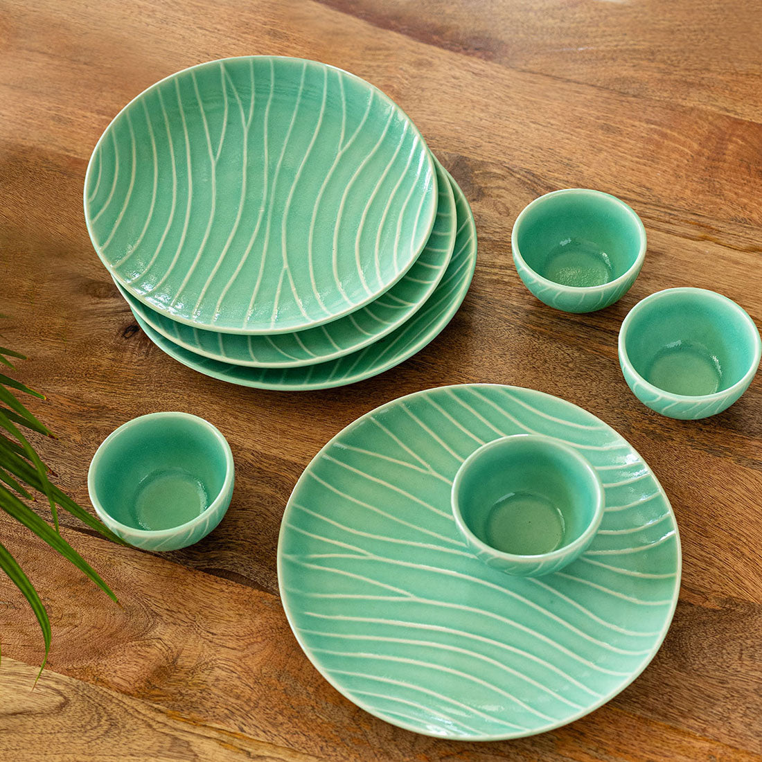 Caribbean Green' Hand Glazed Ceramic Dinner Plates With Dinner Katoris (8 Pieces, Serving for 4, Microwave Safe, Hand-Etched)