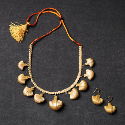 Handcrafted Bamboo Necklace Set by Daya Patki