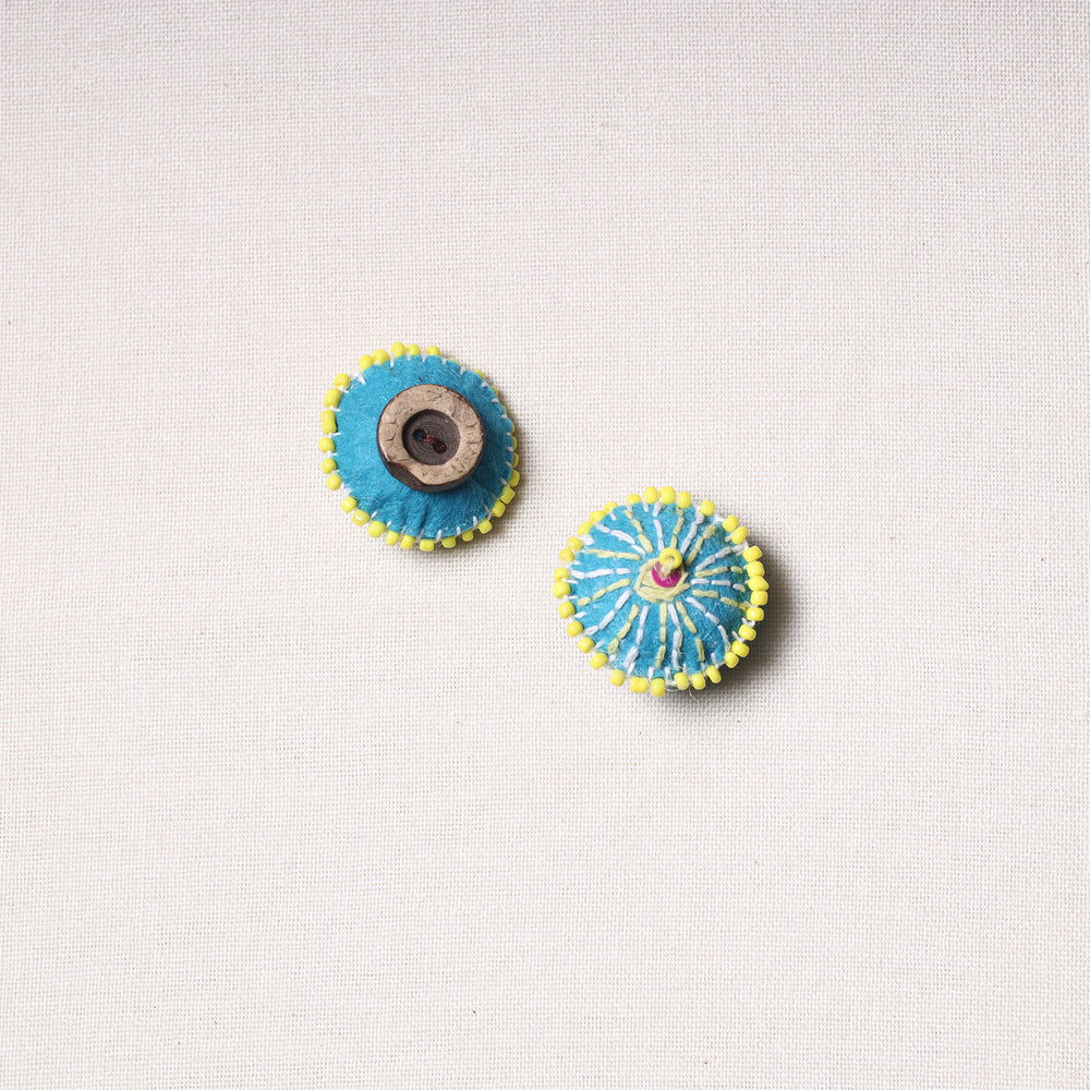 beadwork buttons 