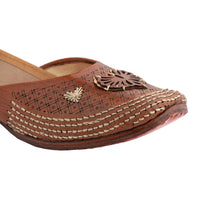 Tan Chicora Women's Kolhapuri Leather Jutti