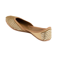 Golden Syndrella Women's Kolhapuri Leather Jutti