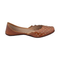 Tan Zendaya Women's Kolhapuri Leather Jutti