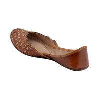 Tan Zendaya Women's Kolhapuri Leather Jutti