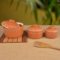 Studio Pottery Handpainted Ceramic Serving Donga with Lid Casserole Set (Set of 3, Terracotta Brown)