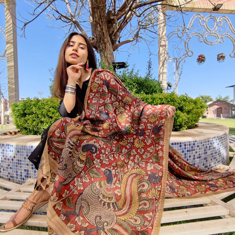 Kalamkari dupattas: perfect accessories for elevating