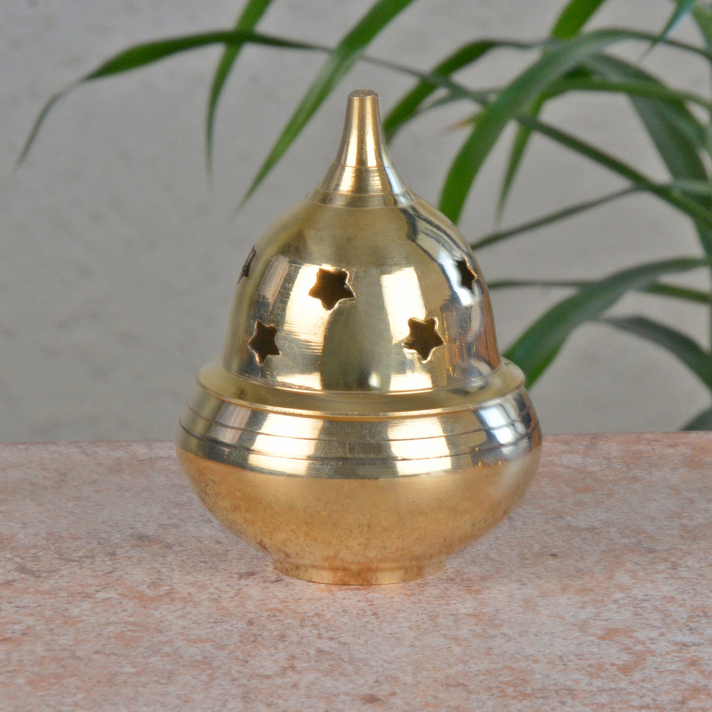 Covered Brass Akhand Jyoti Diya for Pooja (5.5 cm x 5.5 cm x 8 cm , 90 gm)