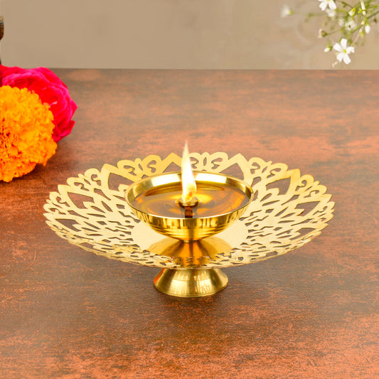 Brass Cutwork Pooja Diya (L x B x H : 12 x 12 x 3.5 cm , Weight : 70 gm)