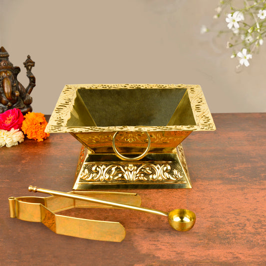 Premium Brass Hawan Kund Set (Havan Kund , Stand , Suchi Spoon , Tong / Chimta ; L x B x H – 23 x 23 x 11 cm ; 520 gm)