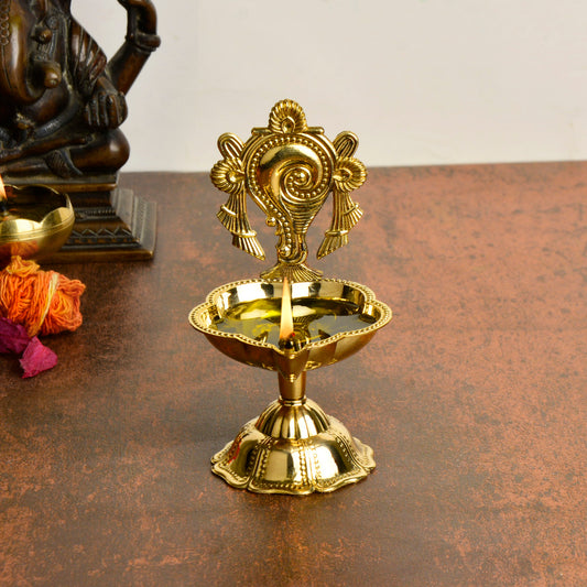 Brass Shankh Chakra Aarti Diya (6.5 x 5.5 x 11 cm, 110 gm)