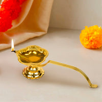 Brass Decorative Pooja Aarti Diya with Handle