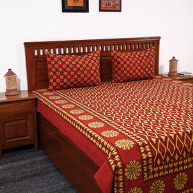 Buy Pipad Block Printed Cotton Double Bed Cover with Pillow Covers Online at iTokri.com