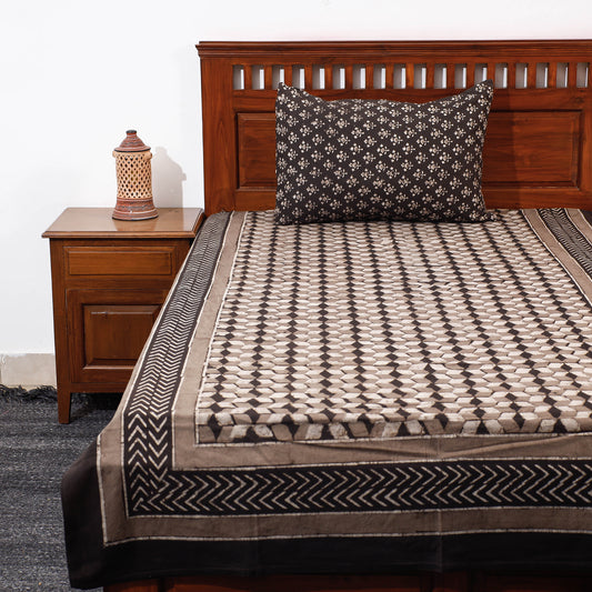 Brown - Pipad Block Printed Cotton Single Bed Cover with Pillow Covers (90 x 60 in)