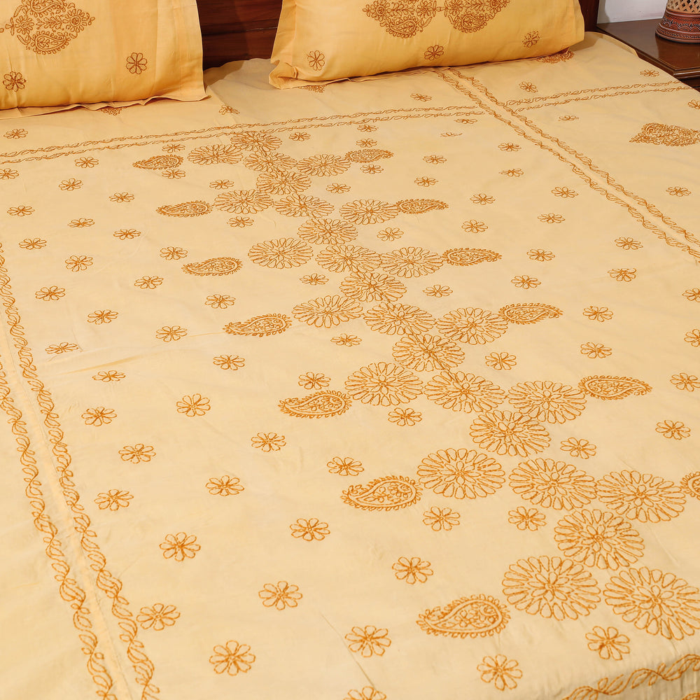 chikankari double bed cover set