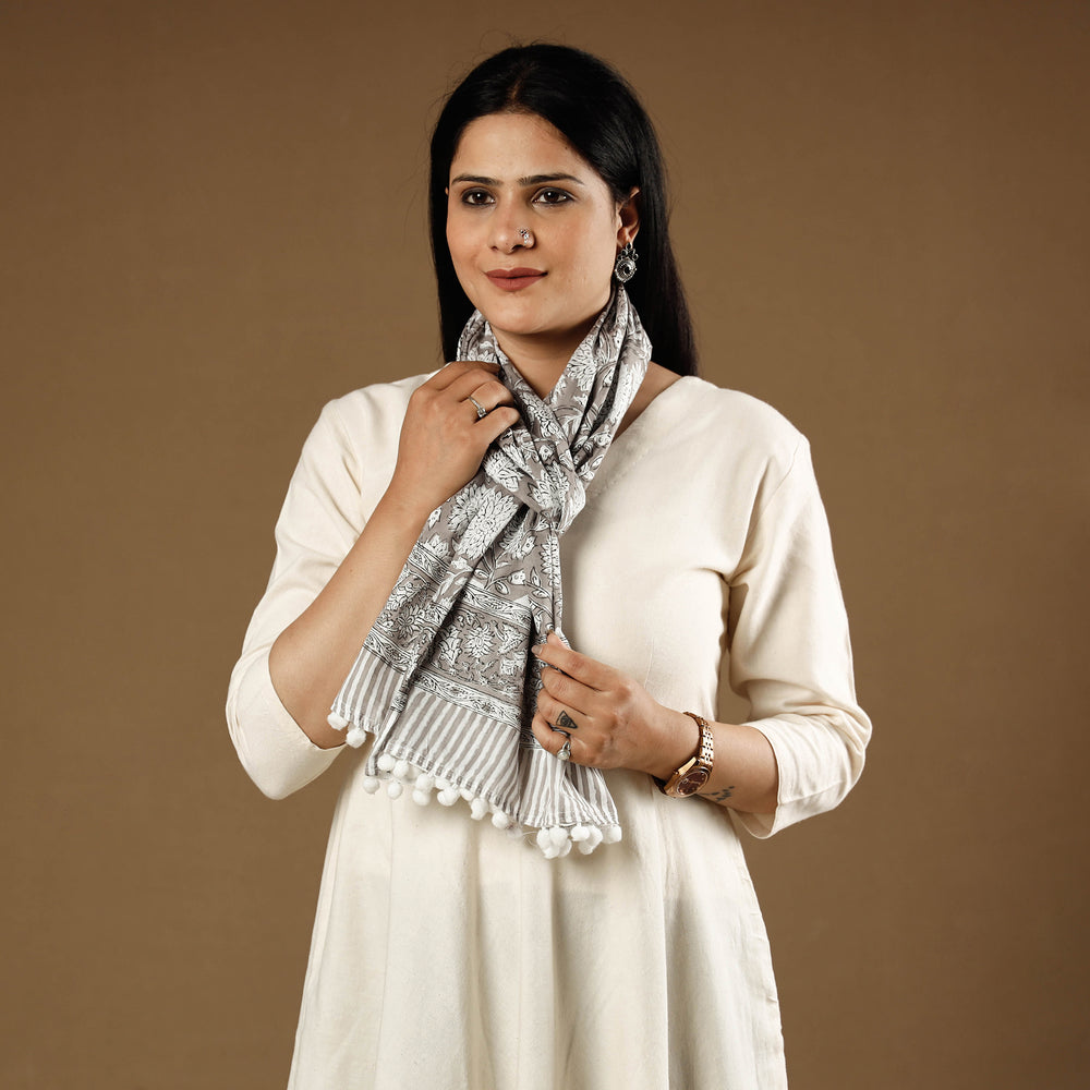 Mughal Buti Grey & White Flowers Sanganeri Block Printed Cotton Stole with Tassels