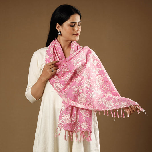 Pink With White Flowers Sanganeri Block Printed Cotton Stole with Tassels 03