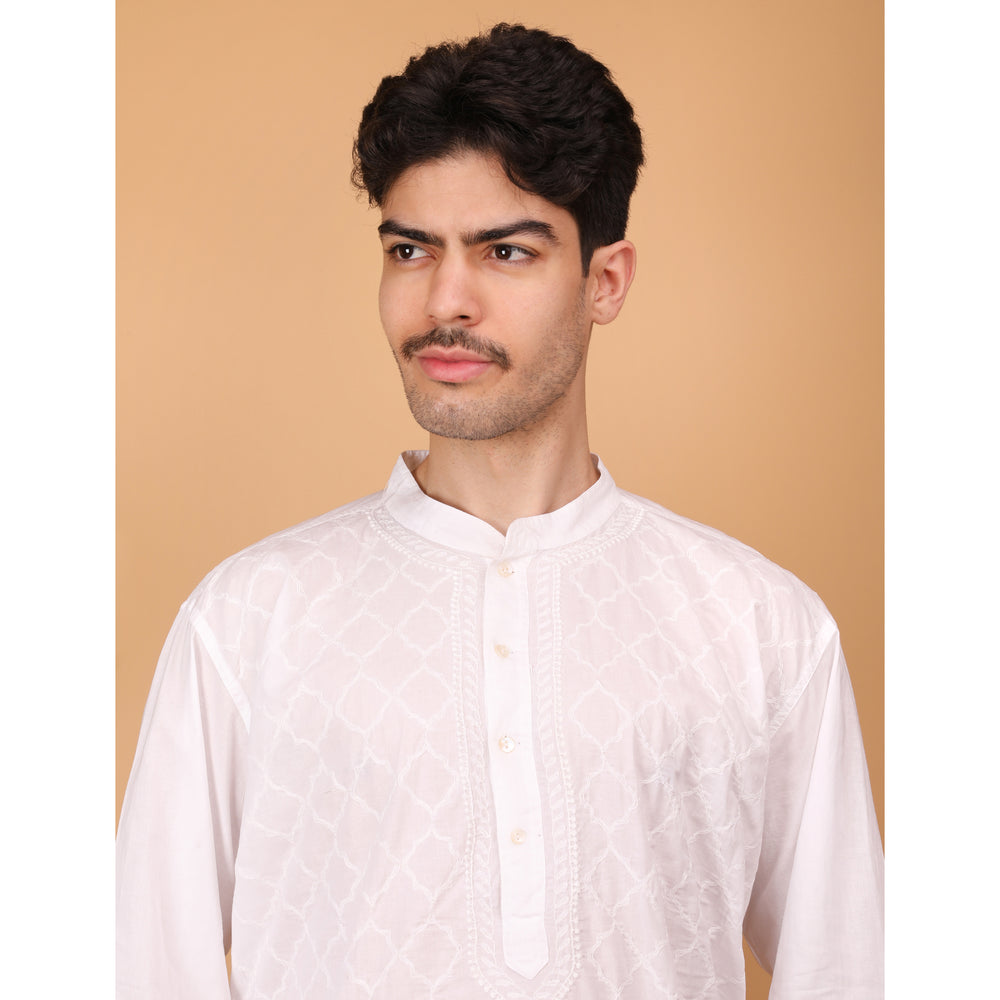 chikankari men kurta