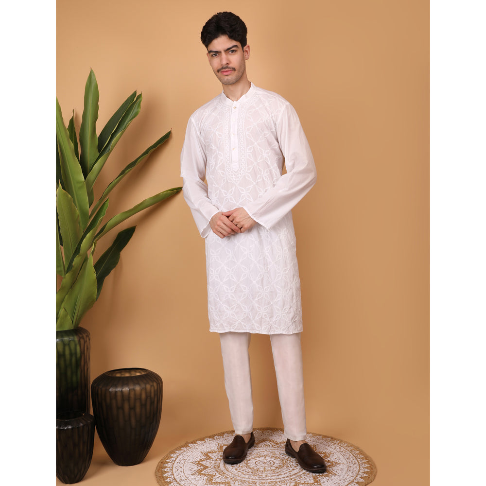 chikankari men kurta