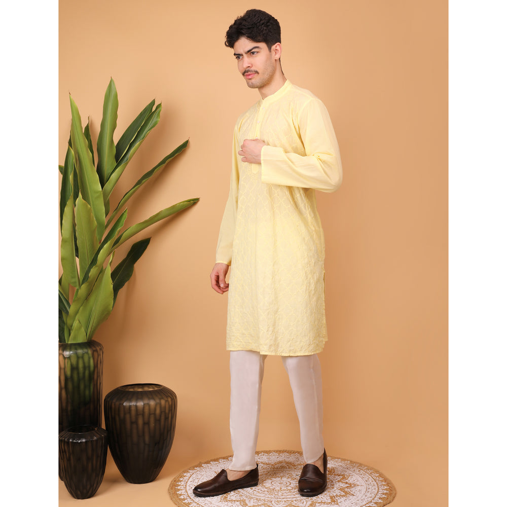 chikankari men kurta