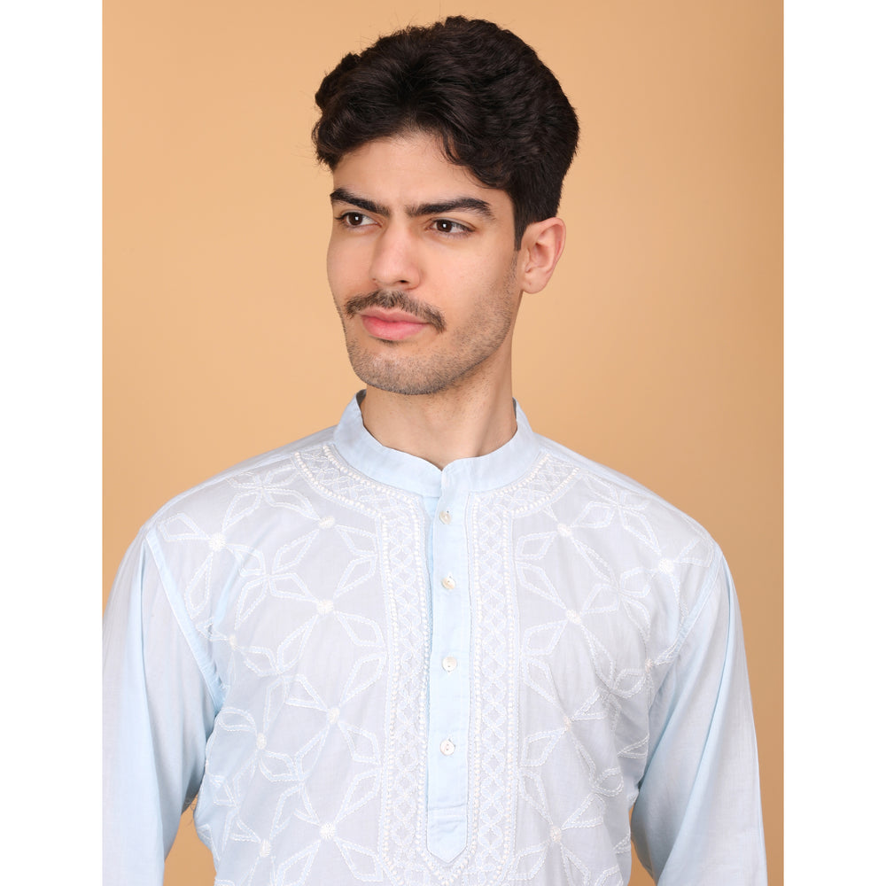 chikankari men kurta