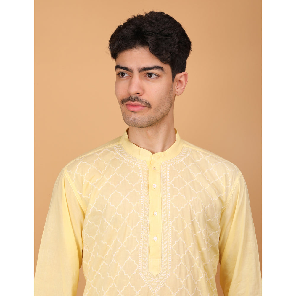 chikankari men kurta