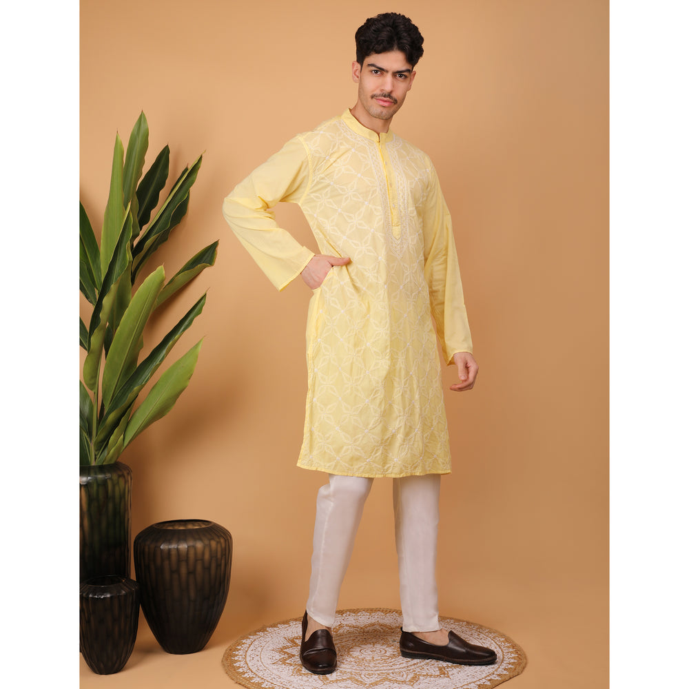 chikankari men kurta