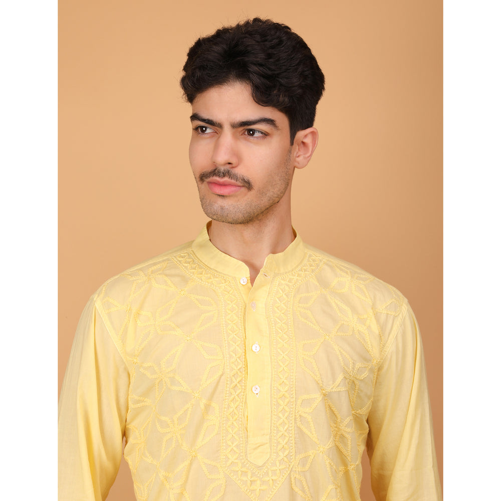 chikankari men kurta