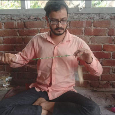 Men Artisan Making Patwa Jewellery 2