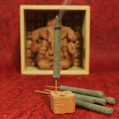 Incense Stick Made with Pure Dhuna (Natural Resin) : 200pcs (2 Boxes X 100pcs)