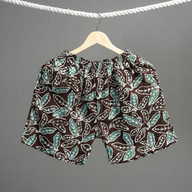 batik shorts