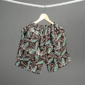 batik shorts