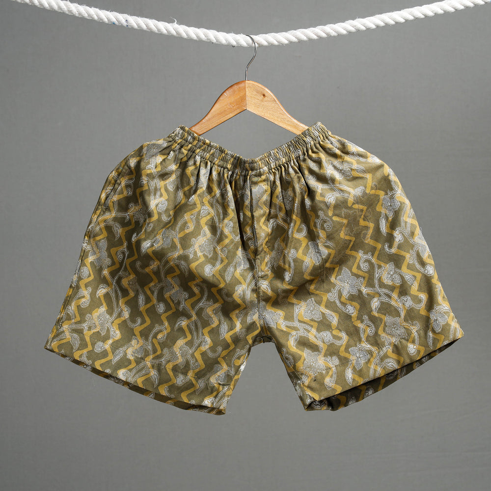 batik shorts