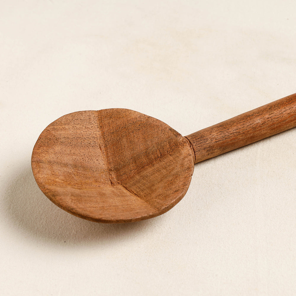 lacquered wooden spoon 