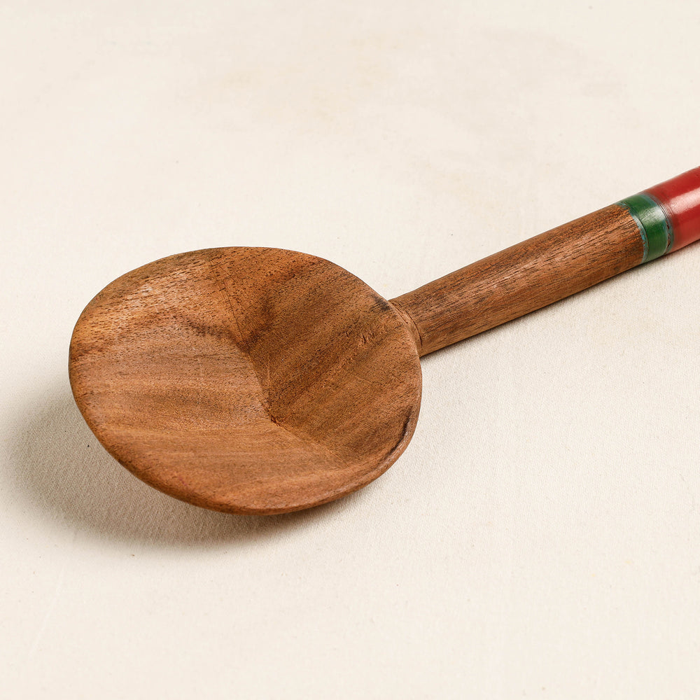 lacquered wooden spoon 